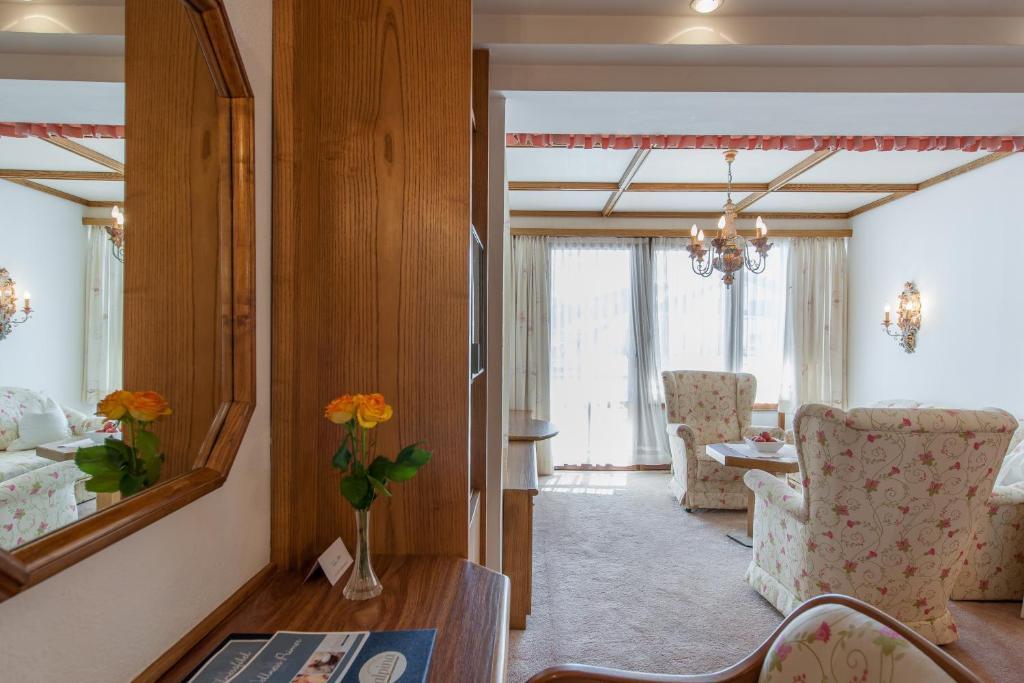 Hotel Alpina Deluxe Obergurgl Room photo